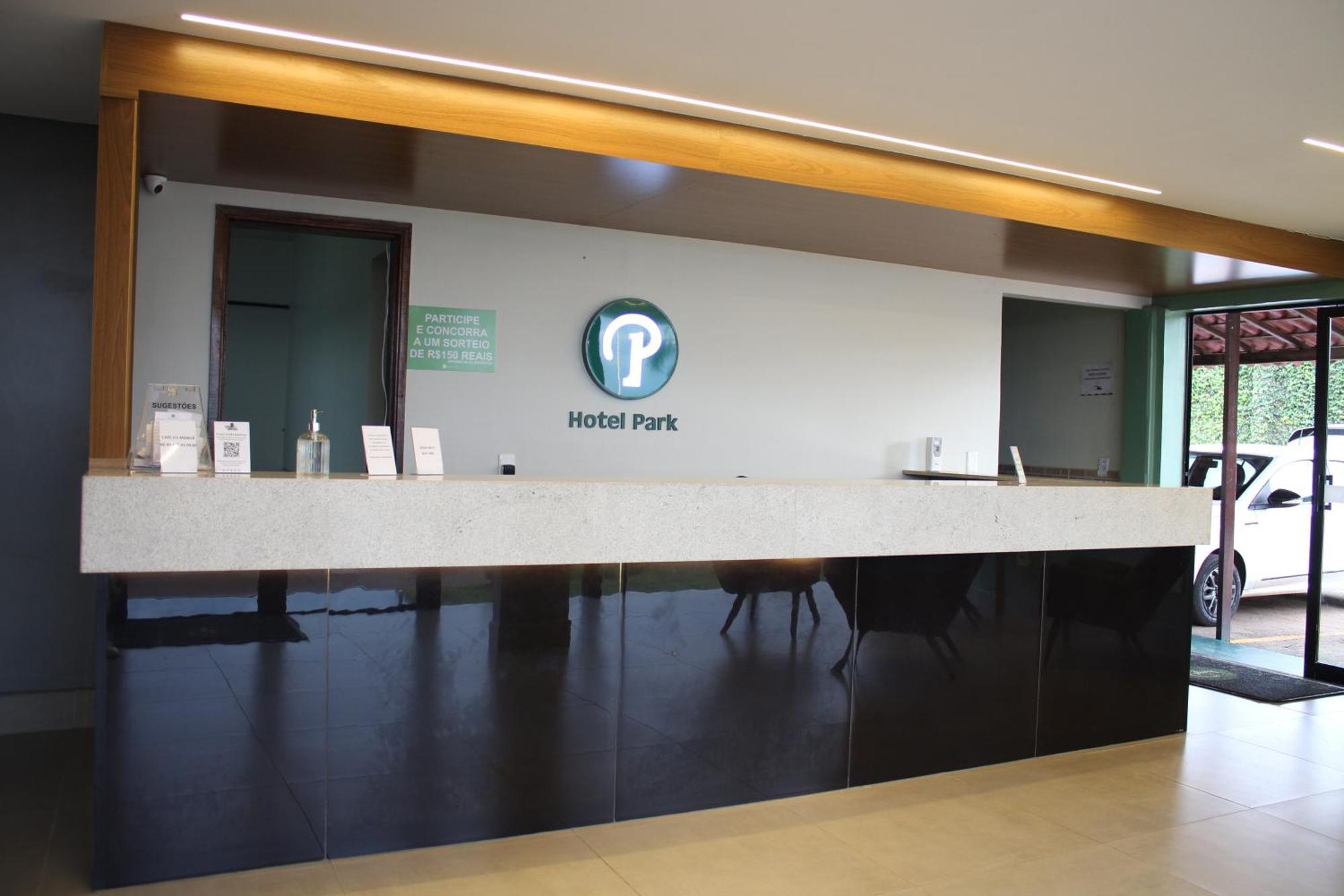 Hotel Park Valparaiso de Goias Kültér fotó